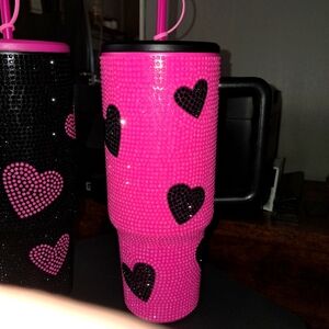 NEW! Stainless 40 ounce rhinestone heart tumbler wirh lid/straw/straw topper.